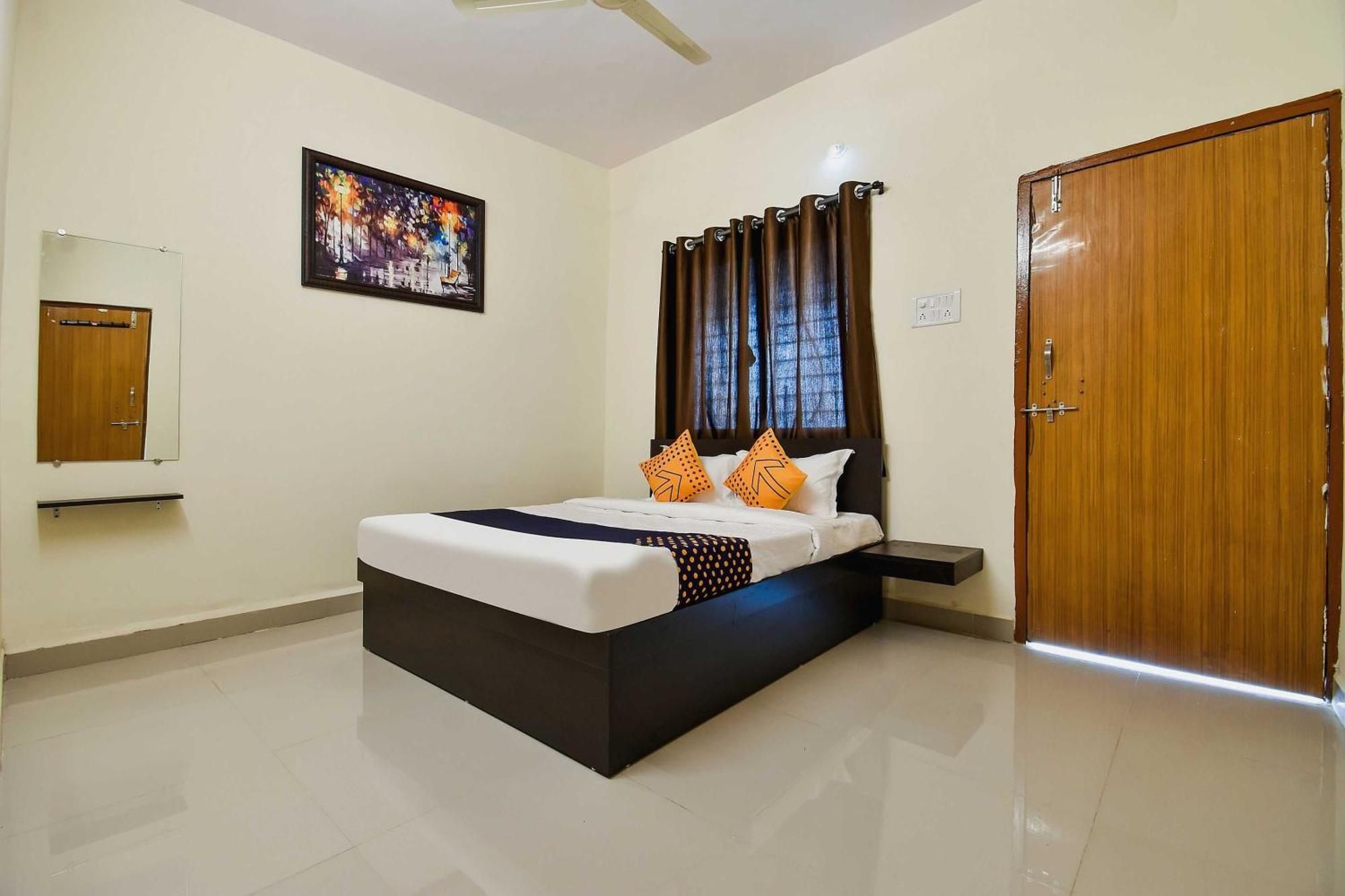 Spot On Carnival Resorts Raipur  Exterior photo