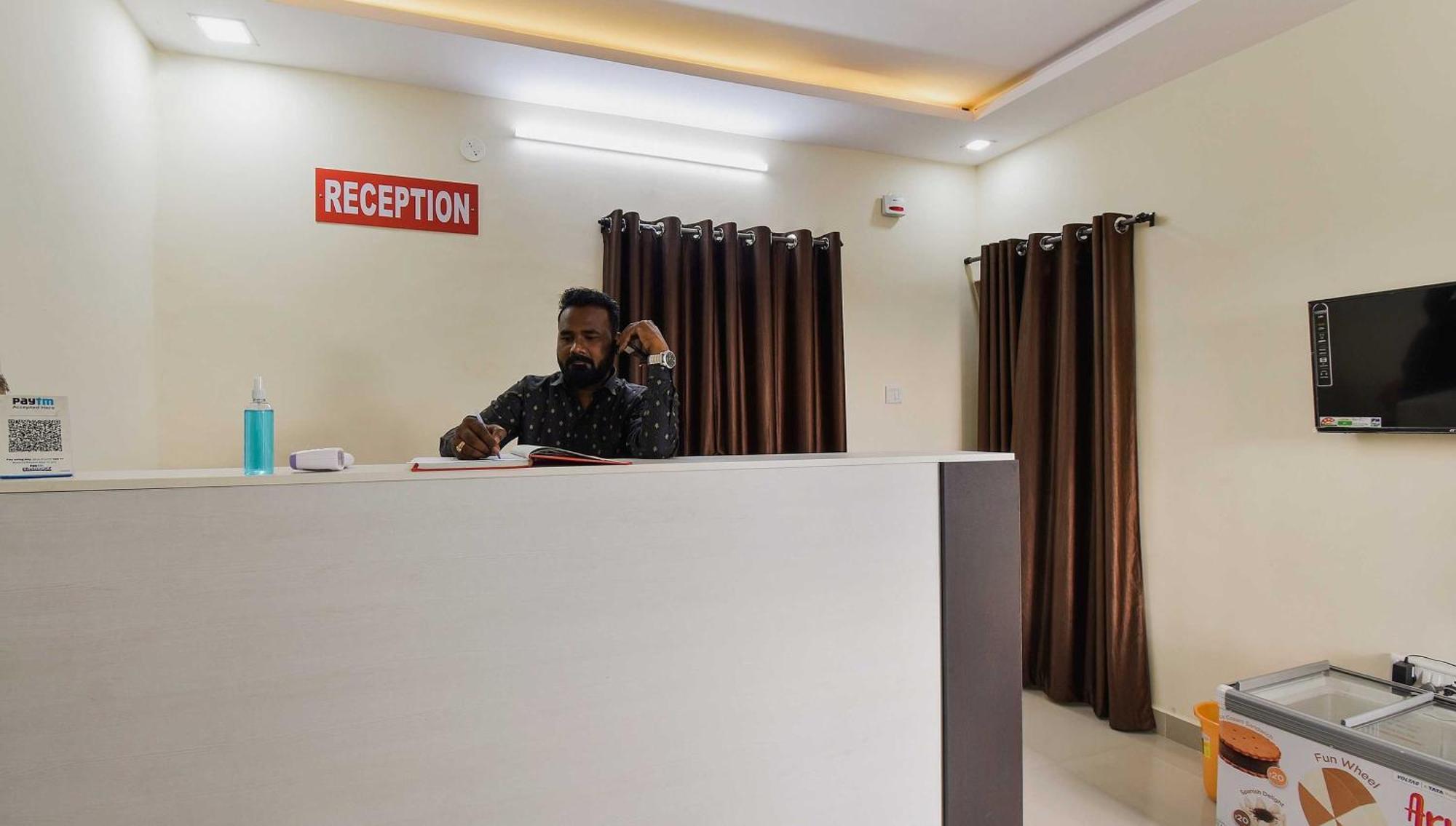 Spot On Carnival Resorts Raipur  Exterior photo